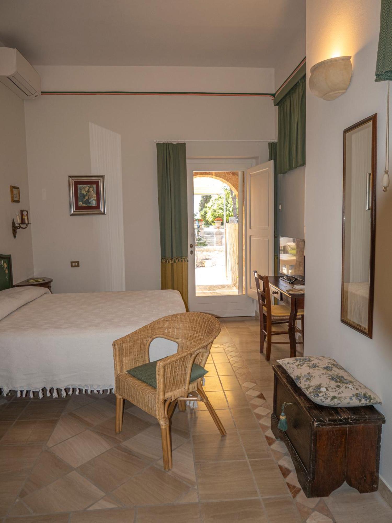 Agriturismo Masseria Alcorico Гальяно-дель-Капо Экстерьер фото